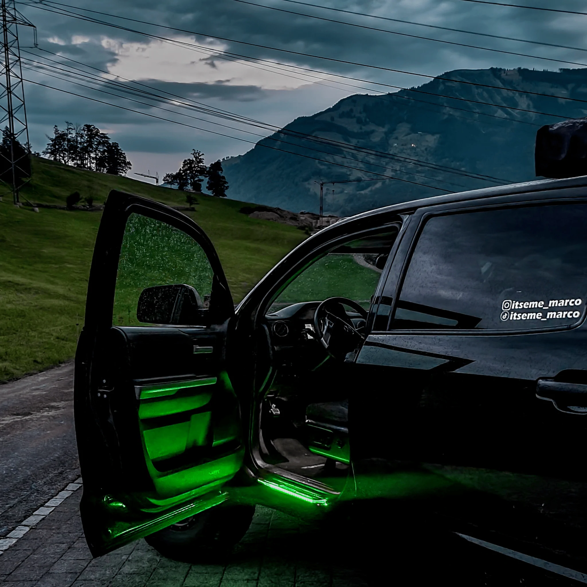 LED Car Door Sill Protector – Illuminated Anti-Scratch Door Sill Plate